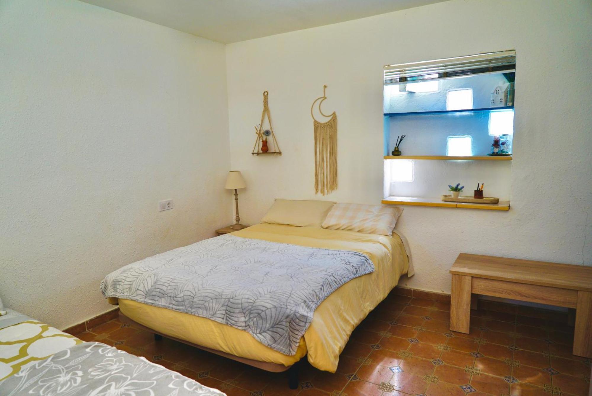 Estudio Adosado Con Jardin Y Parking Privado Alicante Exteriör bild